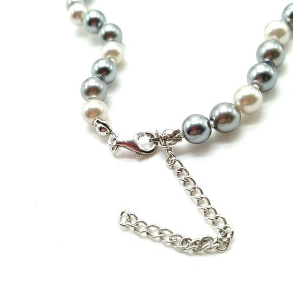 VTG Shell Pearl Necklace Silver & Soft Gray Knotted 925 Silver Closure - Picture 8 of 11